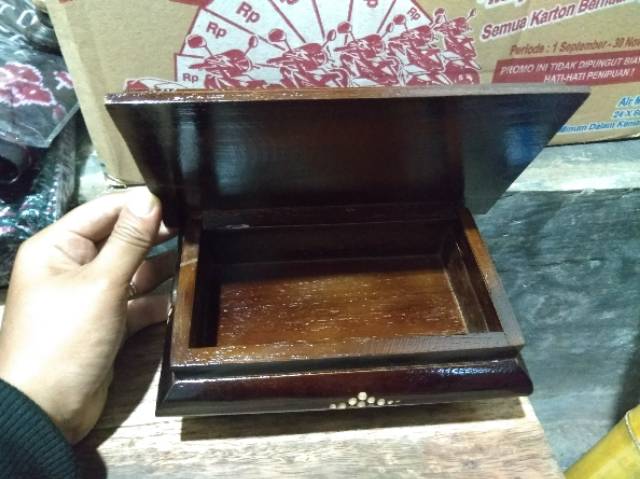 (BISA COD) TEMPAT PERHIASAN UKIR BUNGA DENGAN KAKI UKURAN BESAR 23x13x9 cm KAYU JATI UNTUK SESERAHAN