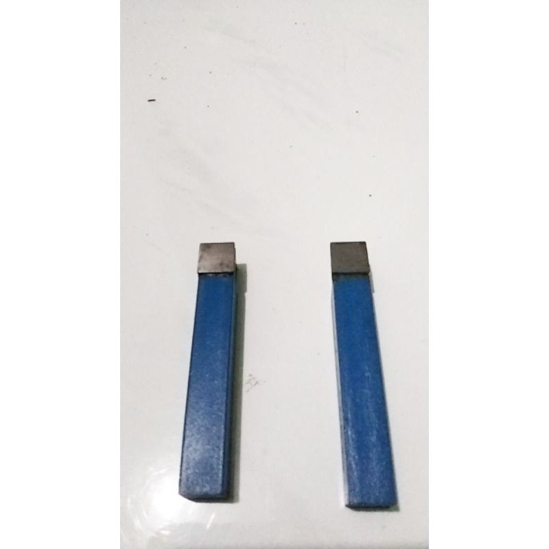 pahat Bubut mata Carbide Widia .