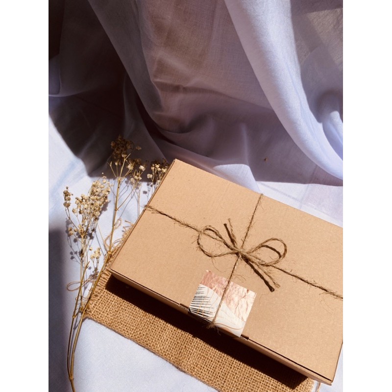 

Special Gift Box Start Form 25k (Bisa Request Sesuai Budget)