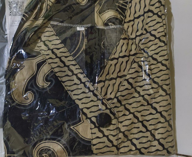 Atasan Batik Dolby Dolbi Dobby Doby Tenun Sutra Tulis Halus Katun Atbm Baron ,sarombit Atasan