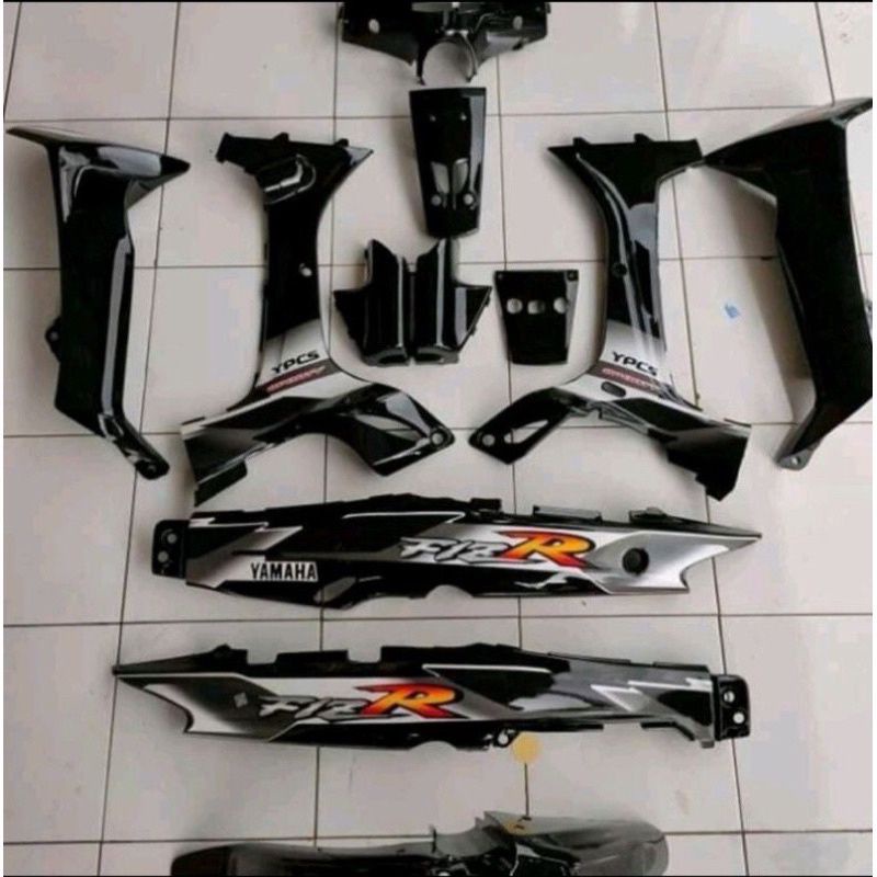 Cover body full f1zr fizr full set halus Hitam