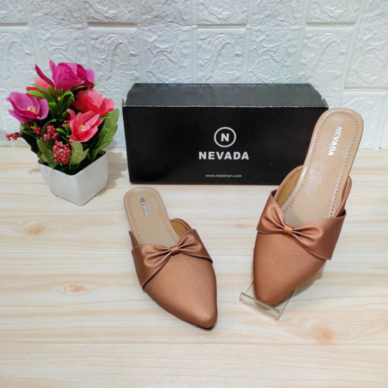 Sandal Slop Wanita Nevada | Slip On Mules Nevada | Slip On Wanita Kekinian