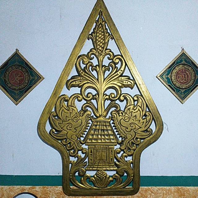 Gunungan bahan Spon Hati