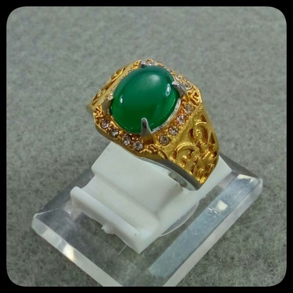 CINCIN GREEN CHALCEDONY IJO BOTOL SIZE KANTORAN HQ