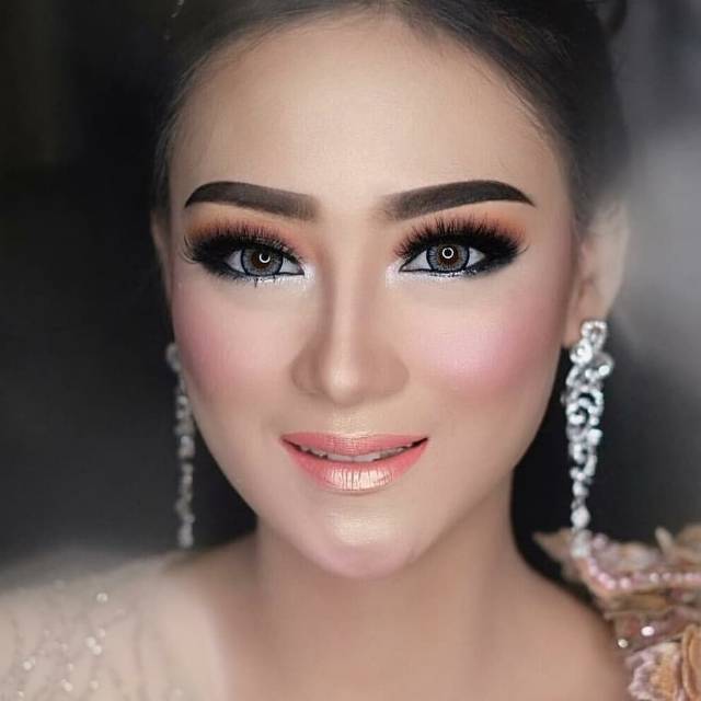 Softlens Pengantin Puffy 3 Tones Gray Grey (Abu-abu) Soft Lens Wedding Make Up Artist Mata Minus