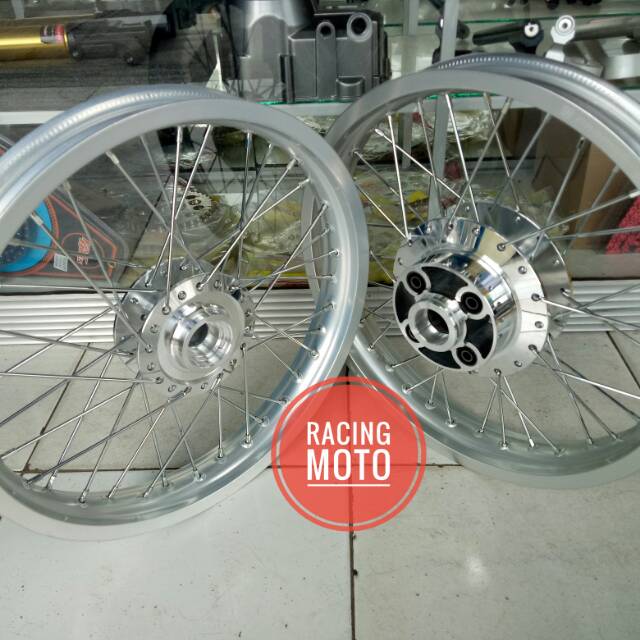 PAKET VELG CHAMP MOTOR MEGA PRO-VERZA-TIGER-CB OLD VELG RING 17X215-185 PLUS STEL VELG LEBGKAP