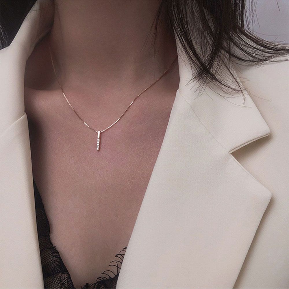 Needway  Adjustable Jewelry Chic Fashion Accessories Necklaces Pendants Geometry Trendy for Women Charm Long Strip Simple Clavicle Chain/Multicolor