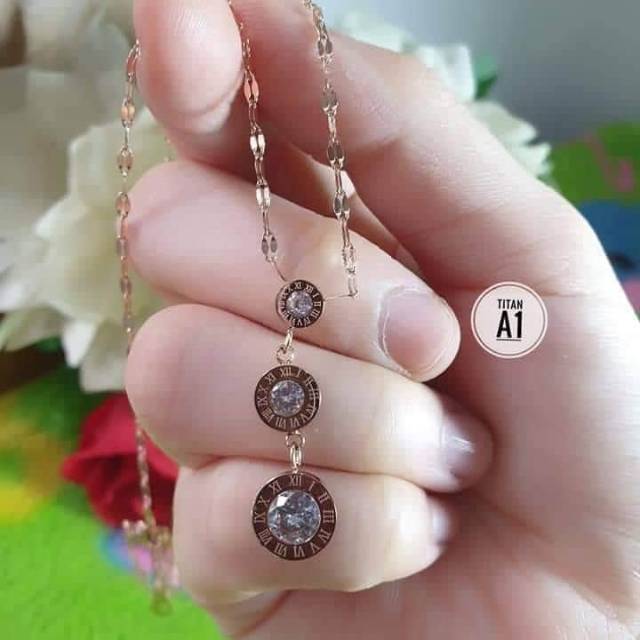 KALUNG TITANIUM WANITA LIONTIN TERBARU  KALUNG WANITA  KEKINIAN