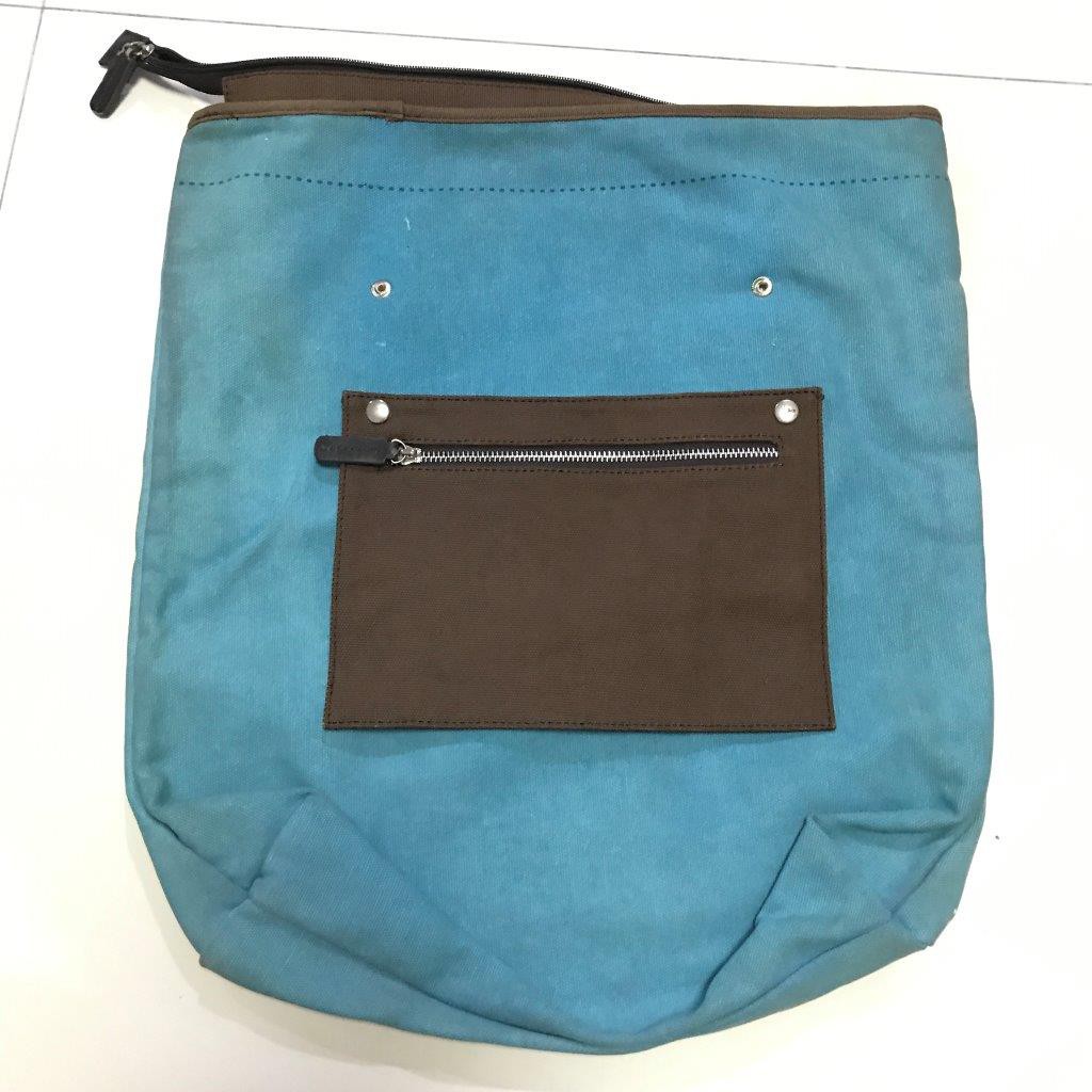 Tas biru tas kantong belakang tas kain tote bag tas wanita