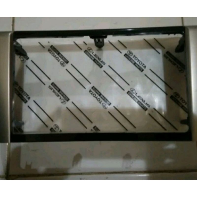 frame ( panel) TV Innova reborn tipe venturer