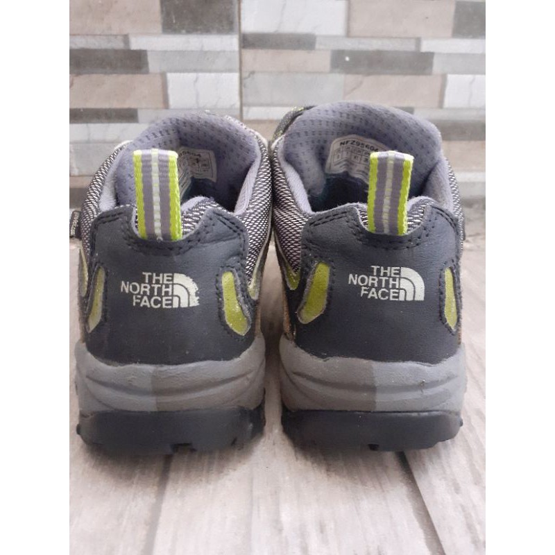Sepatu gunung second THE NORTH FACE