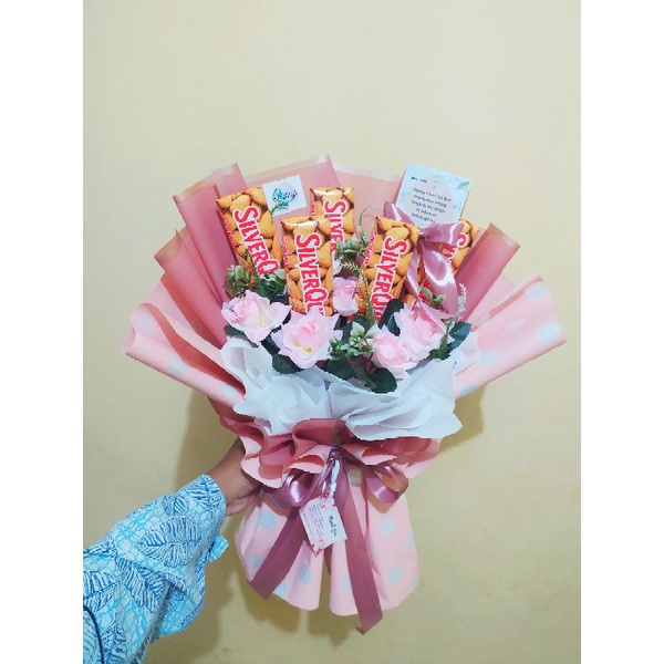 

buket bunga dan cokelat