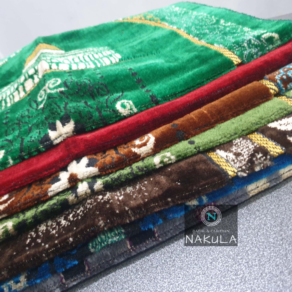 Sajadah Turki Bulu Motif Ukuran Midi