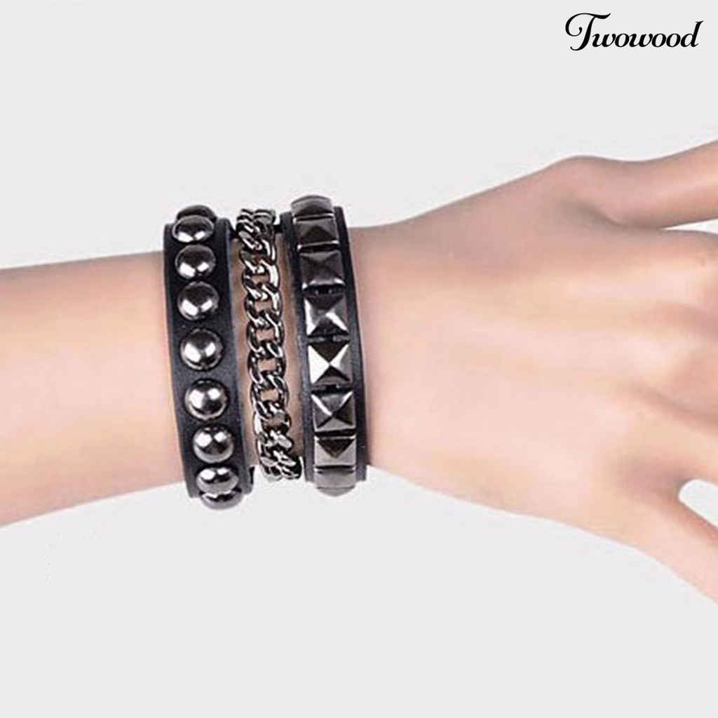 2pcs / Set Gelang Adjustable Bahan Kulit Imitasi Dengan Liontin Hati Gaya Punk Rock