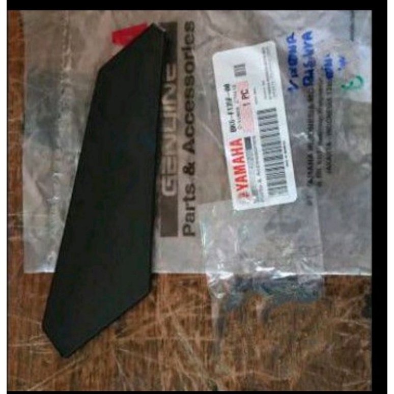 COVER SWING ARM R15 V2 XABRE ORIGINAL YAMAHA