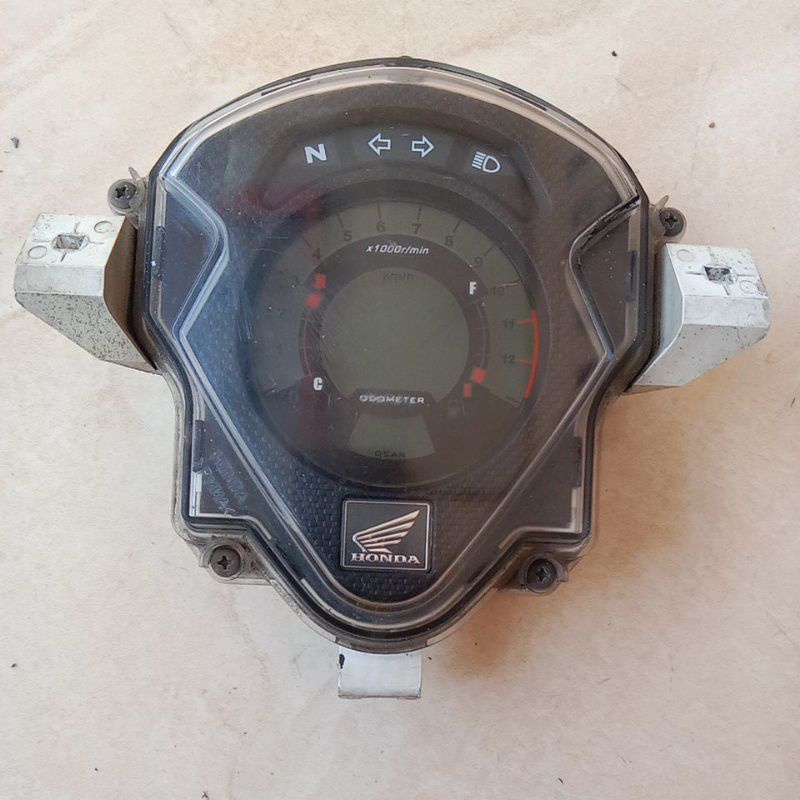 speedometer honda cs1