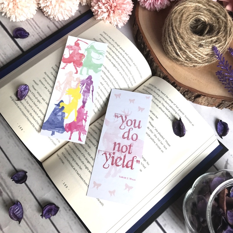 

Throne of Glass silhouette bookmark