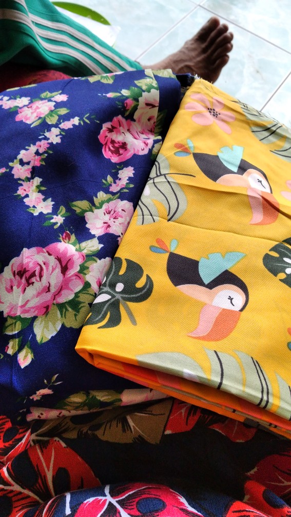 Bahan Sprei Polymicro Motif Batik