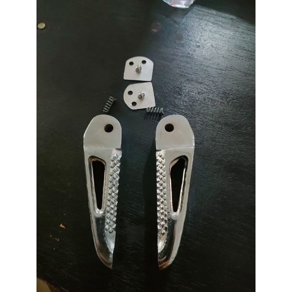 STEP BELAKANG SCOOPY / PIJAKAN KAKI BELAKANG SCOOPY / FOOTSTEP BELAKANG SCOOPY BESI
