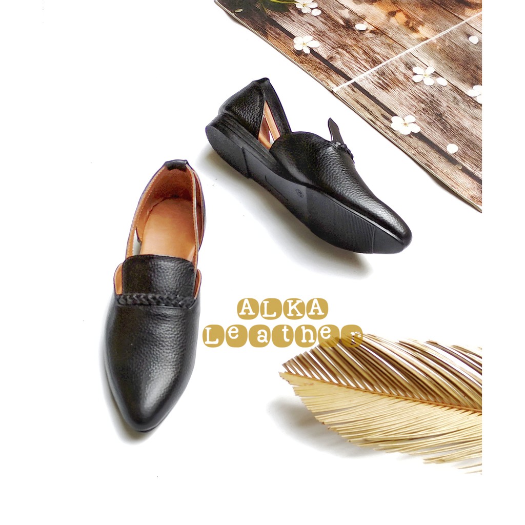 Sepatu Wanita Sepatu Kulit Flat