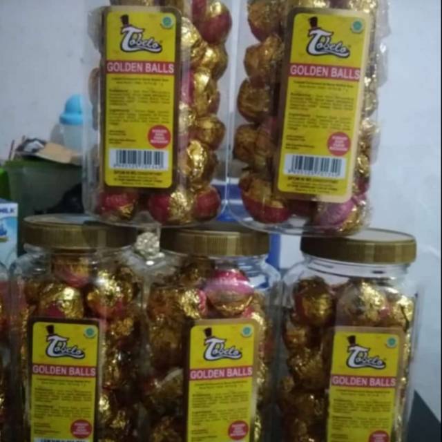 

Aneka coklat berbagai ukuran