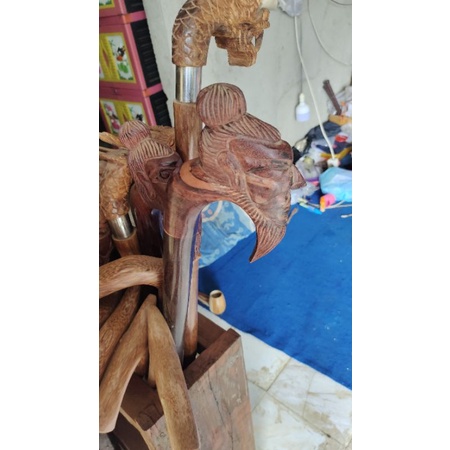 tongkat galih asem ukir orang tua
