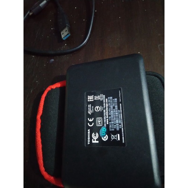 hardisk eksternal TOSHIBA 1TB