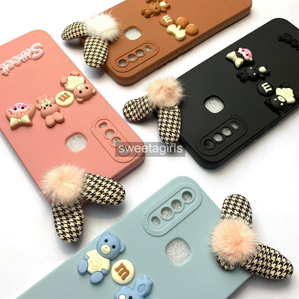 Softcase dengan boneka Timbul 3D untuk Vivo Y12 - Y15 - Y17 ( Sama Ukuran ) - Sweetacase.id - Casing Lucu - Kesing Cewek - Casing Lembut - Aksesoris Boneka Timbul - Case Bening - Lucu - Gemoy - Pom pom