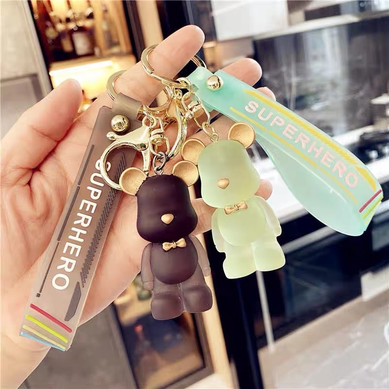 Gantungan Kunci Tas Mobil Motif Beruang Kaws Bear Aesthetic / Gantungan Kunci Pasangan Beruang Lucu / Gantunga Kunci Wanita Pria Kartun / Key chain