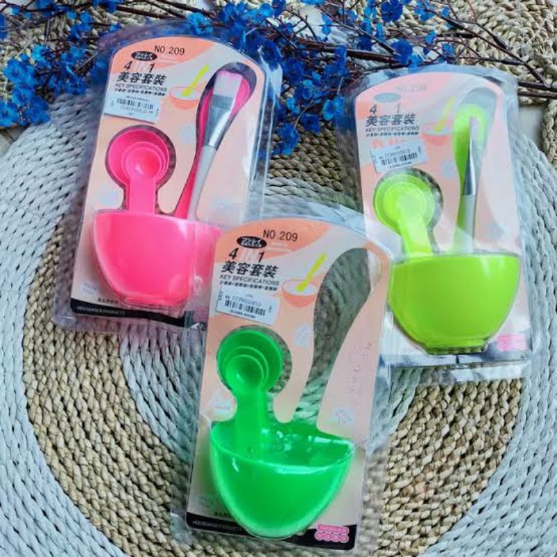 Mangkok Masker 4in1 Set Kuas Sendok Takar Spatula Mangkuk