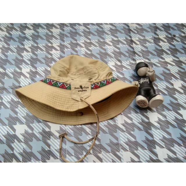 Bucket hat POGO CLUB. Preloved, topi mancing, topi mendaki, pendaki,adventure hat