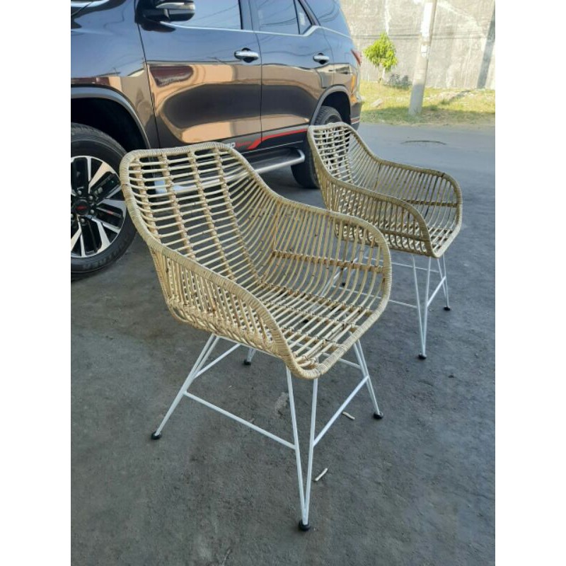 Kursi Cafe Kursi Rotan Besi