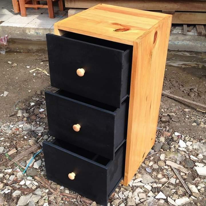 lemari pakaian jati belanda