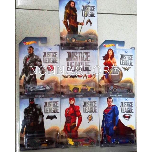 Hot Wheels DC COMICS SUPERHERO - Justice League [ SUPERMAN - BATMAN - WONDER WOMAN - FLASH