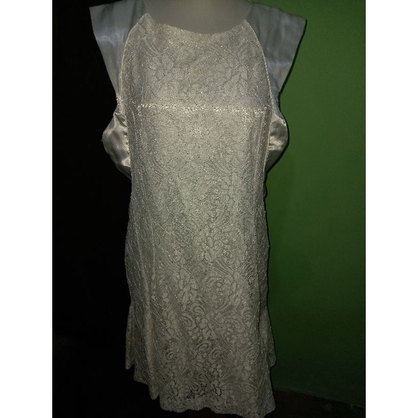 Dress brokat putih