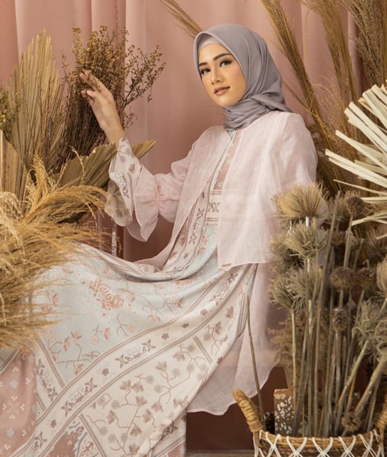 Lalika Outer by Wearingklamby