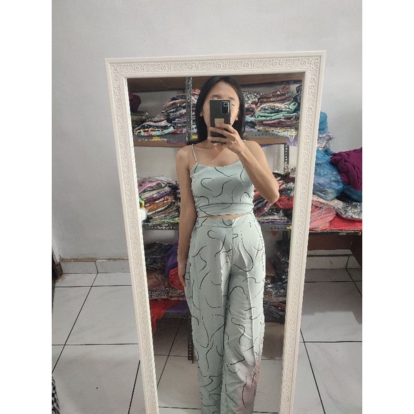 ONE SET KULOT PATTERN // SETELAN TANKTOP FLOWERY-Abu cacing