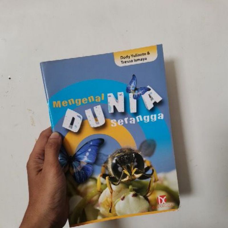 

Buku Ensiklopedia Mengenal Dunia Serangga