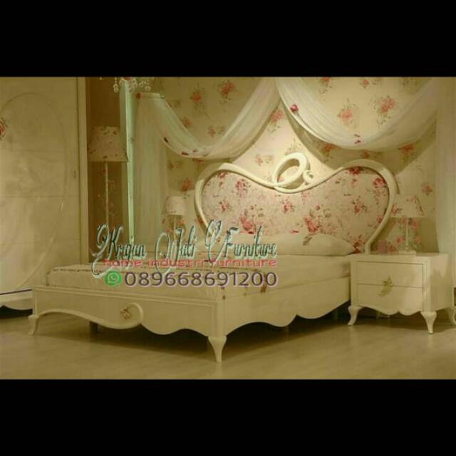 Dipan ratu duco/dipan jati/dipan klasik/ranjang mewah/ranjang murah