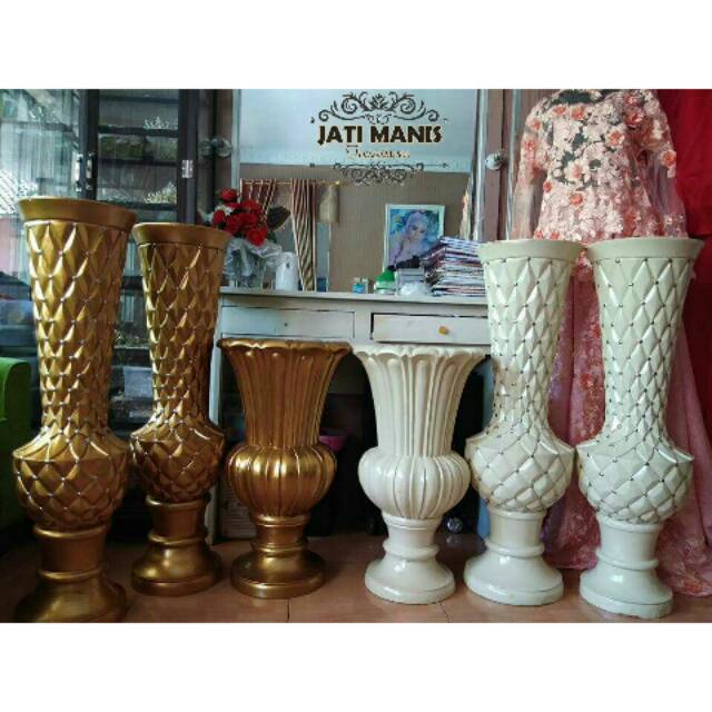 Pot kayu mahoni, biasa buat dekorasi pengantin