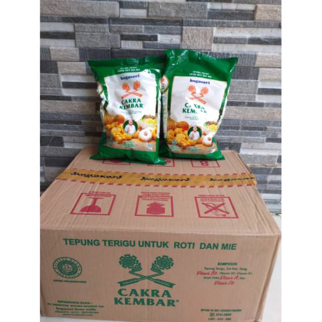 

Tepung Terigu Cakra Kembar 1 Dus