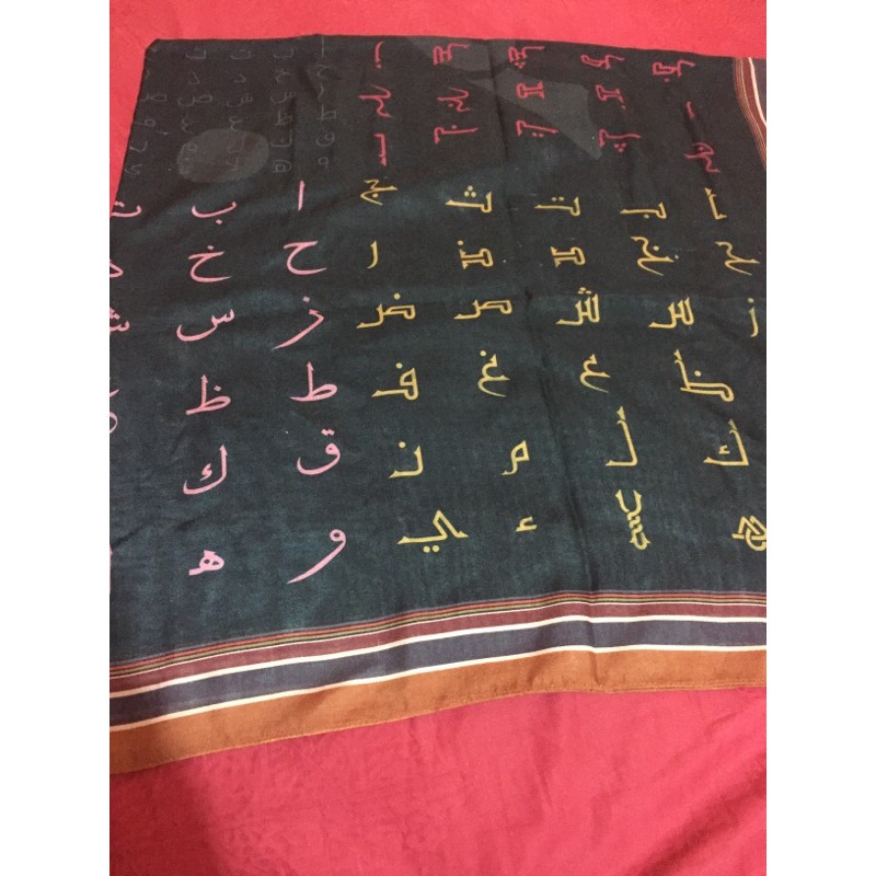 Preloved Hijab Scoop & Cone by Monel Ori