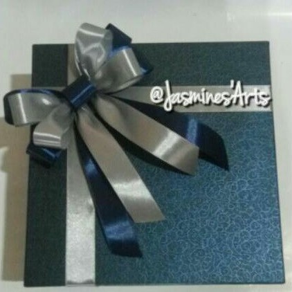 

Kotak Kado 30x30T10, 30x27T17/Gift Box Kotak Kado/ Kotak Hadiah / Kotak Kado Gift Box