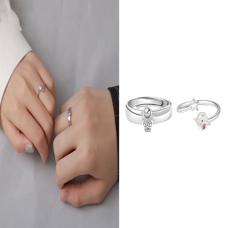 1pc Cincin Lapis Silver Desain Planet Astronot Untuk Pria / Wanita