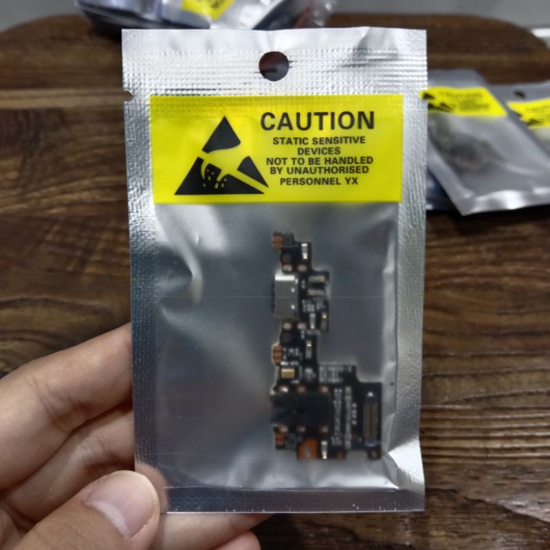 BOARD PAPAN CHARGER XIAOMI MI 5X / MI A1 / BOARD PLUG IN MIC MI 5 X