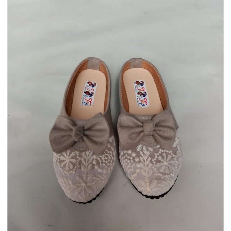 sepatu sendal slip on anak model terbaru