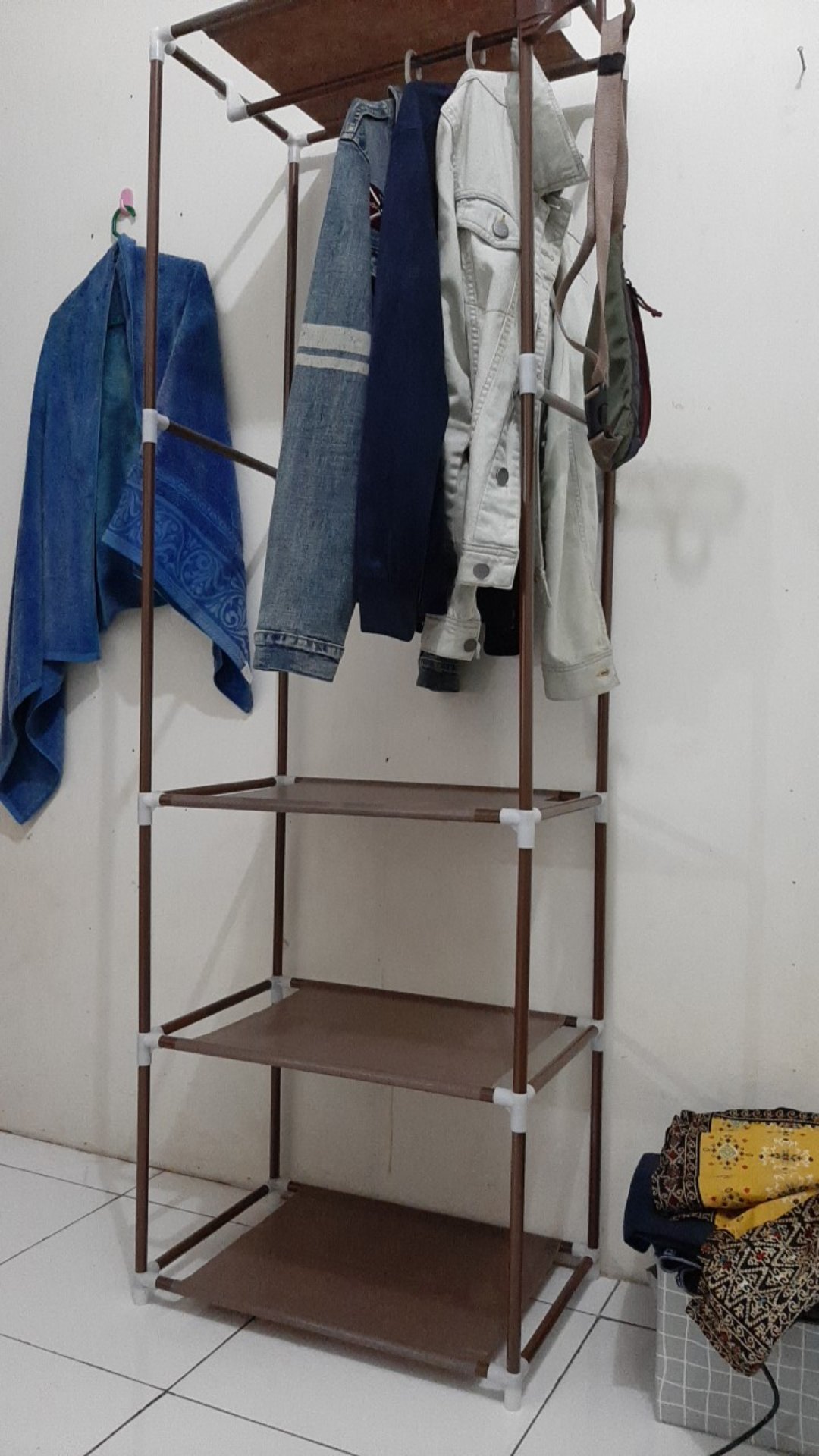 Koto Stand Hanger Kotak Serbaguna Tanpa Cover Dengan Gantungan