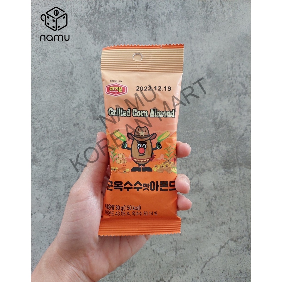 

Murgerbon Grilled Corn Almond 30gr / Almond Korea / Kacang Almond