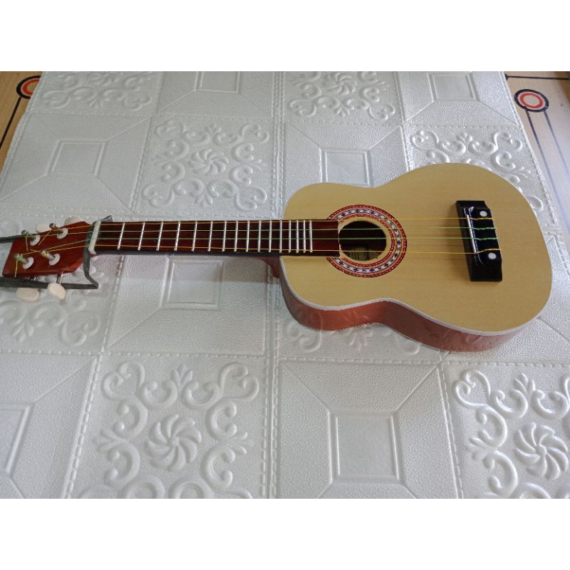 UKULELE Kentrung gitar kecil senar 4 pengamen