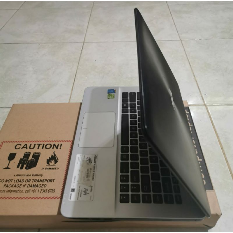 Laptop Asus A455LF Cor i5-5200U Ram 4Gb/HDD 500Gb Nvdia Geforce 930M 2G14 inc gaming desain